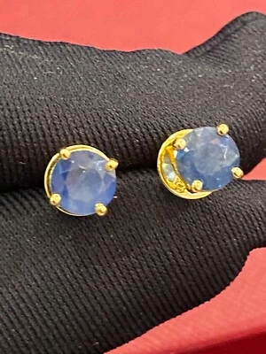 Classy 2,24 Cts Natürlich Saphire Unisex 4-Zinke Ohrstecker In 18 Karat Gelbgold - Bild 1 von 4