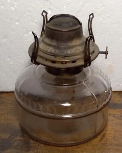 Oil Lamp Original Glass Light Collectible - Picture 1 of 2