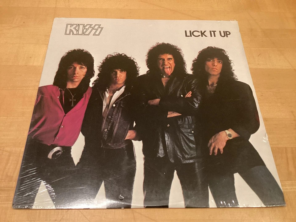 Kiss Lick It up Vinyl LP 1983 Album Mercury 422-814297-1 Gene Paul Eric Vinnie