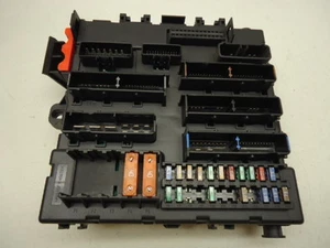 2003 2004 2005 2006 2007 SAAB 9-3 Fuse Box Relay Distributor Unit 12 804 330 - Picture 1 of 5