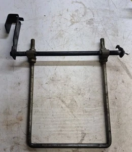 John Deere LX176 LX188 LX255 LX266 LX277 GT225 Gt235 Front Draft Deck Hanger - Bild 1 von 2