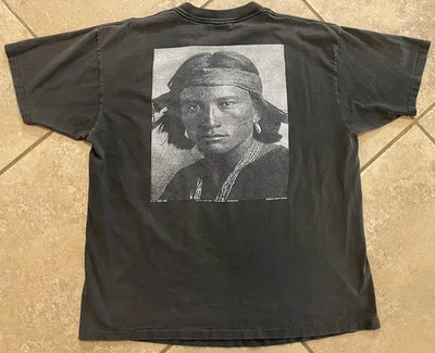 Camiseta Vintage Puntada Única Imagen Primal Navajo Niño XL Etiqueta Oneita Desteñida Foto 1 de 4