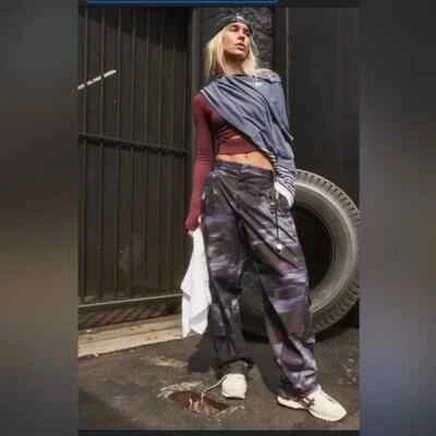 Pantalones estampados FP Movement Mesmerize Me nuevos sin etiquetas color azul marino prado movimiento talla XS Foto 1 de 4