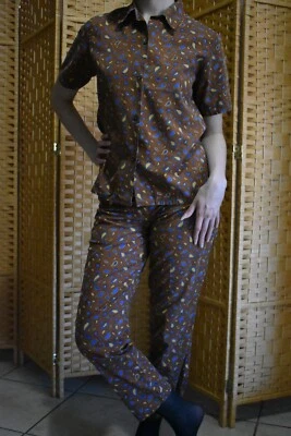Capri Pant & Shirt set in Brown with Blue & Yellow Paisleys Size S Vintage 60's  - Image 1 of 4