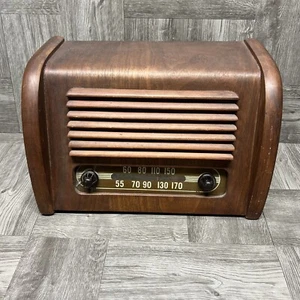 Vintage 1946 Teletone Tele-Tone Model 100 AM Radio Wood No Back Cover WORKING - Picture 1 of 15