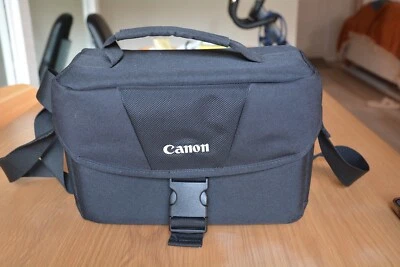 Canon Camera 200ES EOS Padded Shoulder Bag Excellent  Condition - Image 1 of 4