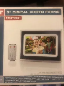 Trutech 7" Inch Digital Picture Frame * BRAND NEW NEVER USED - Picture 1 of 2