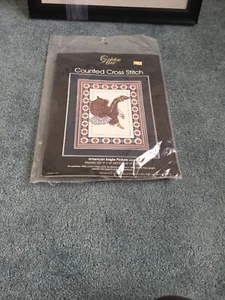 GOLDEN BEE COUNTED CROSS STITCH AMERICAN EAGLE PICTURE 60207 - Picture 1 of 6