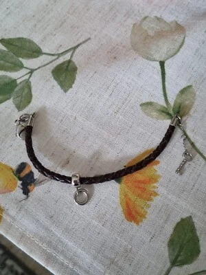 Fossil Lederarmband mit Charmträger braun, geflochten. Neu ohne Etikett  - Bild 1 von 4