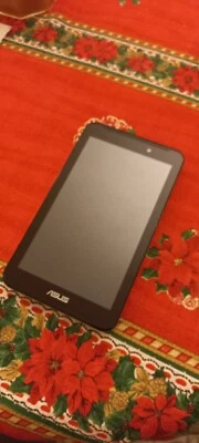 Tablet 7" Asus K01A MeMO Pad 7 colore bianco. Usato. - Immagine 1 di 4