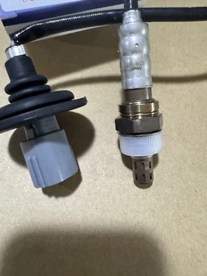 OEM DENSO Downstream O2 Oxygen Sensor for Toyota Celica 1996-1997 1.8L L4 USA - Image 1 of 4