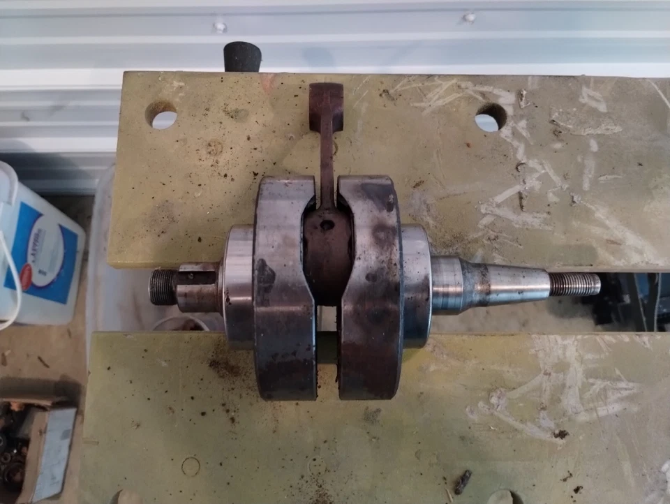 yamaha it 250 Crankshaft  - Image 1 of 1