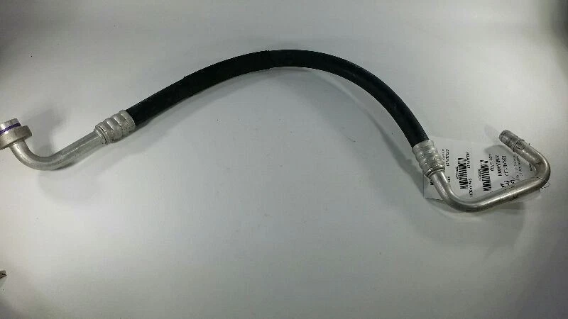 Audi A4 Quattro 2009-2010 tubo de manguera de aire acondicionado inferior (baja presión) 8K0260707P Foto 1 de 4