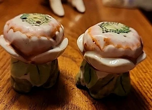 Vtg Porcelain Cabbage Rose Salt And Pepper Shakers Japan - Picture 1 of 7