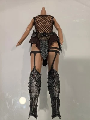 Hot Toys AVP MMS074 Machiko She Predator Body - Image 1 of 4