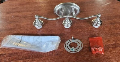 Bathroom  vanity light bar - Image 1 of 4