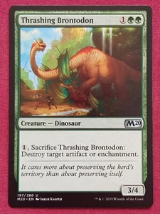 Magic The Gathering 2020 CORE SET M20 THRASHING BRONTODON green card MTG - Picture 1 of 2