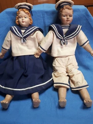 Bella coppia bambolotti in celluloide dipinti a mano vestiti alla marinaretta - Immagine 1 di 4