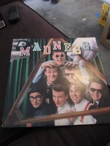 Madness – Madness 4003 LP33 1980s HAND SIGNED Lee Kix Thompson autograph - Picture 1 of 3