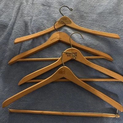 Lot Of 4 Vintage Wooden Clothes Hangers 1950’s-1960’s Excellent Condition ! - Image 1 of 4