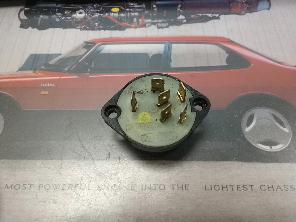Used Saab 900 Ignition Switch Contact Unit 8567505 Fits 1986 to 1994 - Image 1 of 1