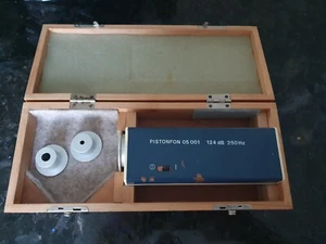 RFT type 05001  pistonphone - Picture 1 of 6