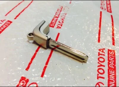 *NUEVA HOJA DE LLAVE INTELIGENTE LEXUS IS250 IS350 LS460 LS600h RX350 LX570 OEM VÁSTAGO SIN CORTAR Foto 1 de 4