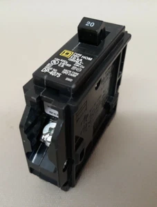 Square D 20A Homeline HOM120CP Single or 1 Pole 20 Amp Circuit Breaker - Picture 1 of 6