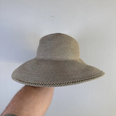 Eric Javits Women's Hampton Squishee Beige And Brown Hat SPF 50 - Image 1 of 4