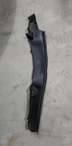 INFINITI FX35 FX50 FX37 QX70 RIGHT SIDE FENDER HOOD SEAL LEDGE TRIM COVER #93493 - Picture 1 of 1