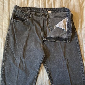 VTG Levis Jeans Mens 40x30 Black 550 Relaxed Tapered Made in USA 90s Denim - Picture 1 of 11