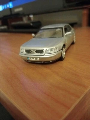 Minichamps Audi A8 4d Scala 1:43 - Immagine 1 di 4