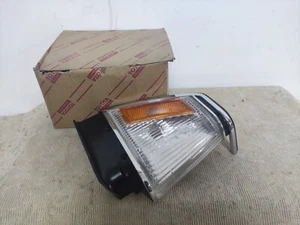 NOS GENUINE TOYOTA トヨタ RH SIDE SIGNAL LAMP CRESSIDA TX62 RX60 # 81611-22071 - Imagen 1 de 7
