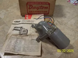 Dayton AC-DC Gearmotor 3M239 1/15th hp - 50 RPM Full-Load 176 RPM No Load - Picture 1 of 3