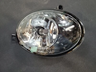 Faro antiniebla izquierdo de repuesto para Volkswagen 2014-16--TYC 19-0798-00 Foto 1 de 4