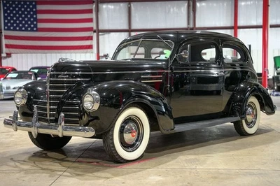 Plymouth 1939 sedán de 2 puertas  Foto 1 de 4