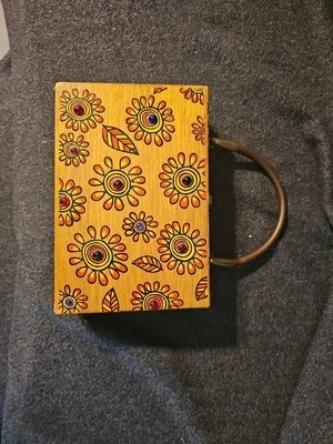 VINTAGE WOODEN GARY GAIL BOX BAG - MOD FLOWERS 60-70'S - Image 1 of 4