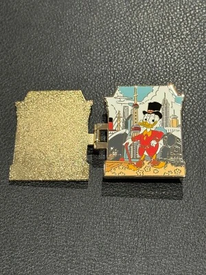 Ящик для денег на петлях Scrooge McDuck коллекция Mystery Disney Shanghai  - Изображение 1 из 3