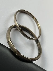 Vintage Lot of Small Etched Nonmagnetic Silver Kids Size Hinged & Not Bangle Bra - Picture 1 of 11