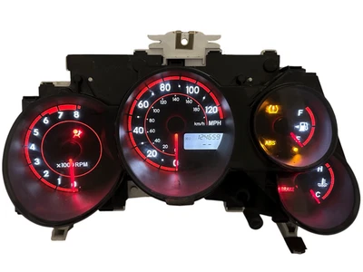 Cuadro de instrumentos velocímetro panel de instrumentos 2005-07 Pontiac Vibe 124.659 millas Foto 1 de 4