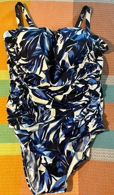 Nuevo Traje de baño de una pieza Great Longitudes para mujer control de barriga azul floral Ruche 22W Foto 1 de 4