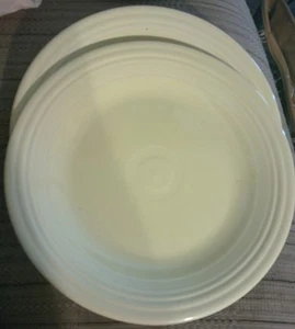 2 Fiesta Homer Laughlin gelb Essteller 10 1/2" bleifrei - Bild 1 von 1