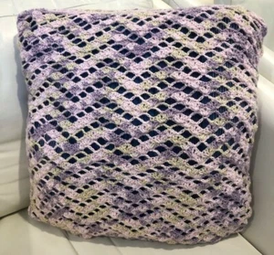 Lacy Crochet Cushion Cover PATTERN ( US and UK) - Picture 1 of 6