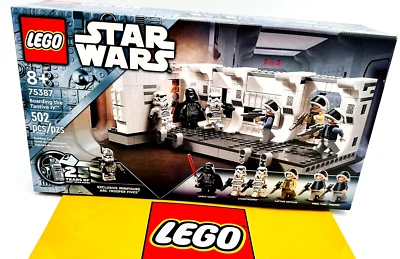 LEGO Star Wars: Boarding the Tantive IV (75387) - Image 1 of 2