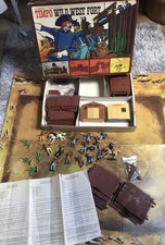TIMPO TOYS VINTAGE USA 7th CAVALRY & INDIAN BOXED WILD WEST FORT SET RARE