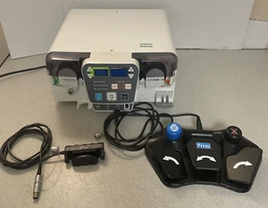 DePuy Mitek FMS Vue II sistema di gestione dei fluidi con interruttore a pedale / cavo di interfaccia - Foto 1 di 21