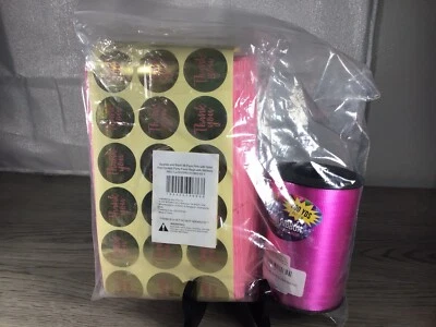 Bolsas de regalo de fiesta rosa con pegatinas doradas/cinta rosa y etiquetas (paquete de 36) Foto 1 de 2