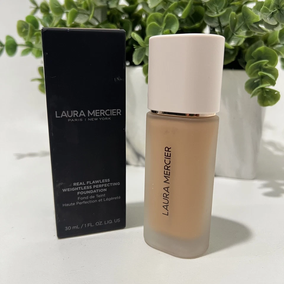 Laura Mercier Real Flawless Foundation - 3N2 CAMEL - 30ml/1FL.OZ - Image 1 of 4