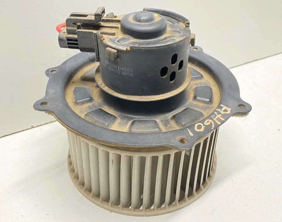 Ventilador de motor soplador delantero Mazda 626 1993-1997 OEM, 615-00484 Foto 1 de 4