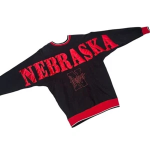 Vintage NCAA Nebraska Huskers Legends Athletic Crewneck Sweatshirt Spell Out USA - Picture 1 of 7